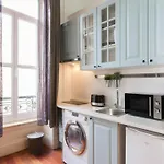 Апартаменты 1 Bedroom Located In The Heart Of Лиссабон